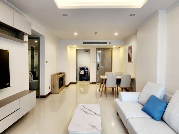 living room of Supalai Oriental Sukhumvit 39