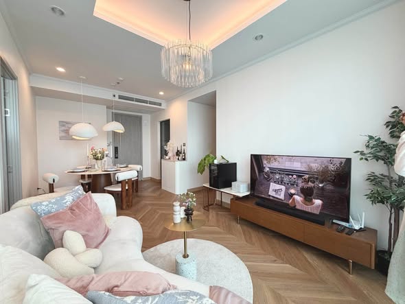 living room of Supalai Oriental Sukhumvit 39