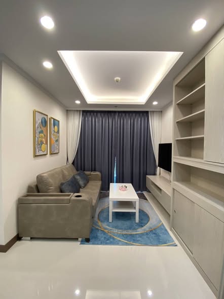 living room and bedroom of Supalai Oriental Sukhumvit 39