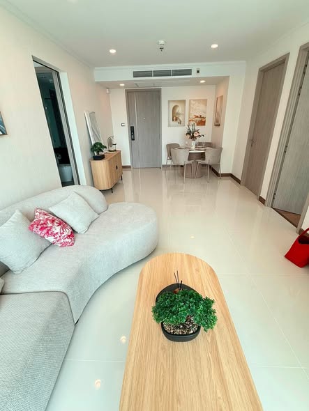 living room and bedroom of Supalai Oriental Sukhumvit 39