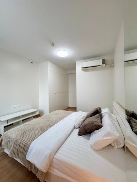 bedroom of Supalai Park Ekkamai – Thonglor
