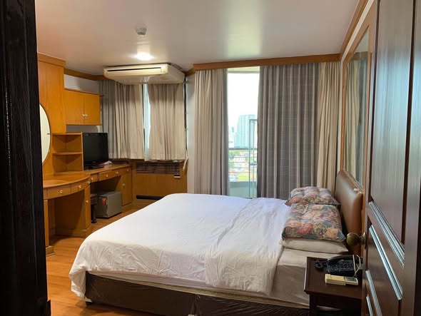 bedroom of Supalai Place Condominium Sukhumvit 39