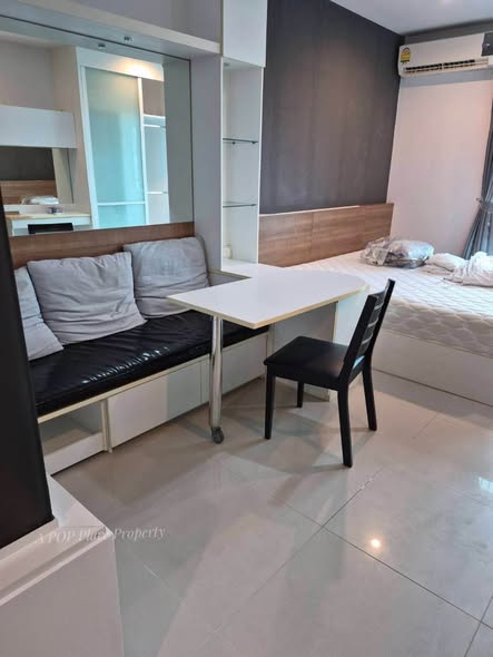 room interior of Supalai Premier @ Asoke