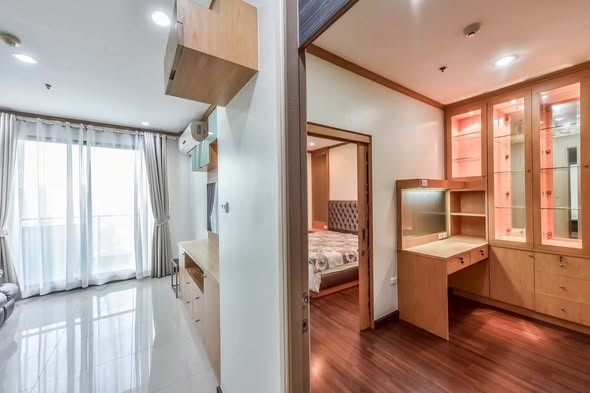 bedroom and room interior of Supalai Premier Ratchathewi