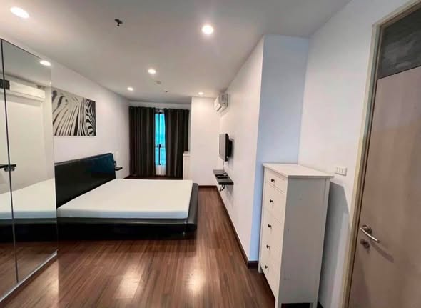 bedroom and room interior of Supalai Premier Ratchathewi