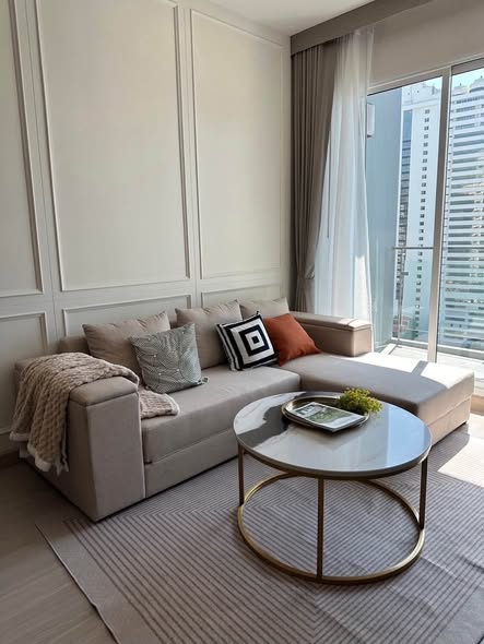 living room and bedroom of Supalai Premier Si Phraya-Sam Yan