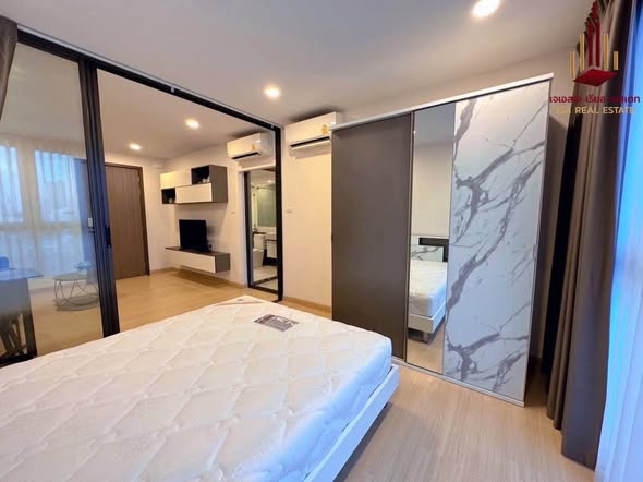 bedroom and room interior of Supalai Prime Rama 9