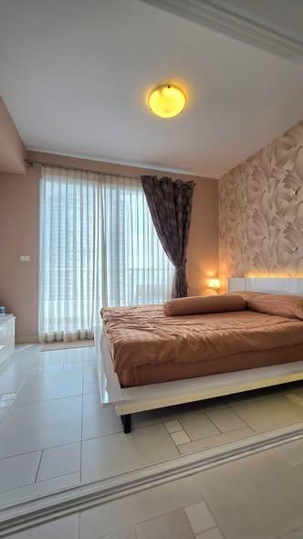 bedroom of Supalai River Place
