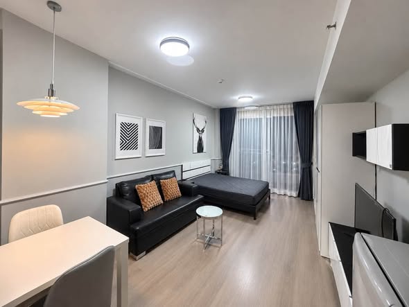 living room of Supalai River Place