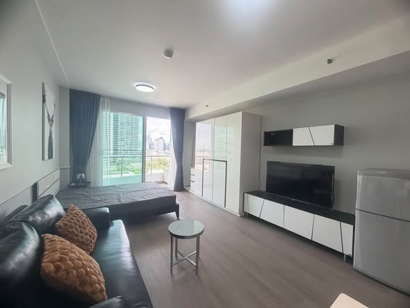 living room of Supalai River Place
