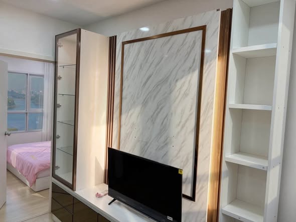 bedroom and room interior of Supalai Veranda Sukhumvit 117
