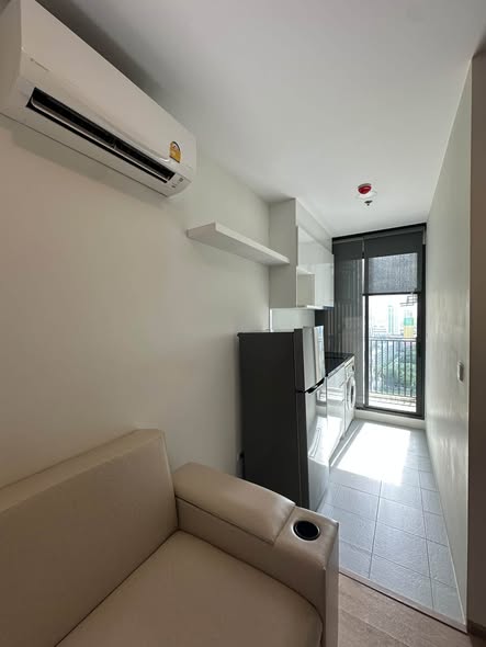 kitchen of Supapong Place