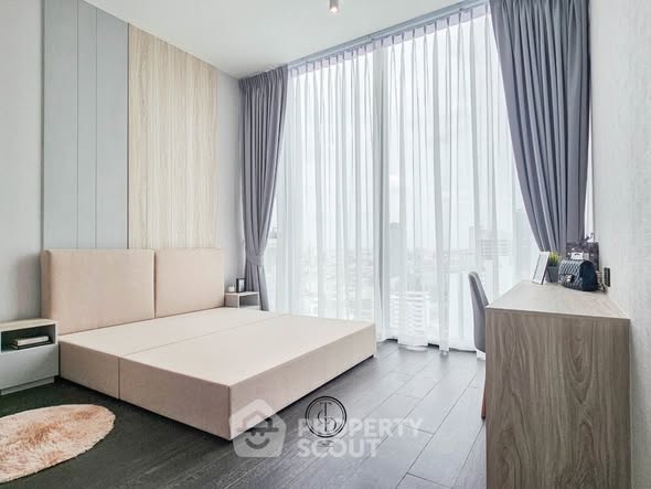 bedroom of Tait Sathorn 12