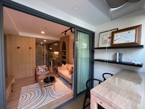 bedroom and room interior of TAKA HAUS ทากะ เฮาส์