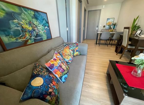 living room and bedroom of TAKA HAUS ทากะ เฮาส์