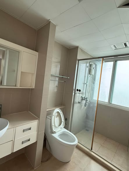 bathroom of TC-Green Condominium