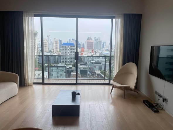 living room of Tela Thonglor