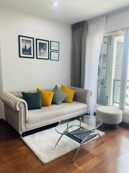 bedroom and living room of The Address Chidlom