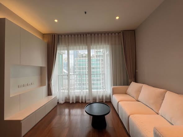 living room and bedroom of The Address Chidlom