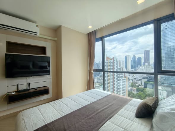 bedroom of The Address Sathorn