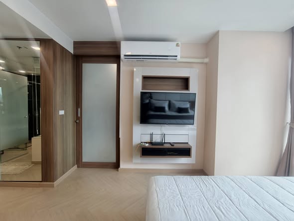 bedroom and room interior of The Address Sathorn