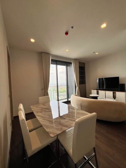 living room and room interior of The Address Siam-Ratchathewi