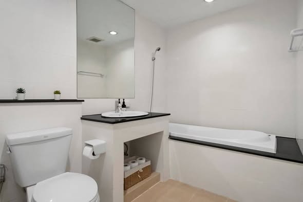 The Amethyst 39 Condominium
