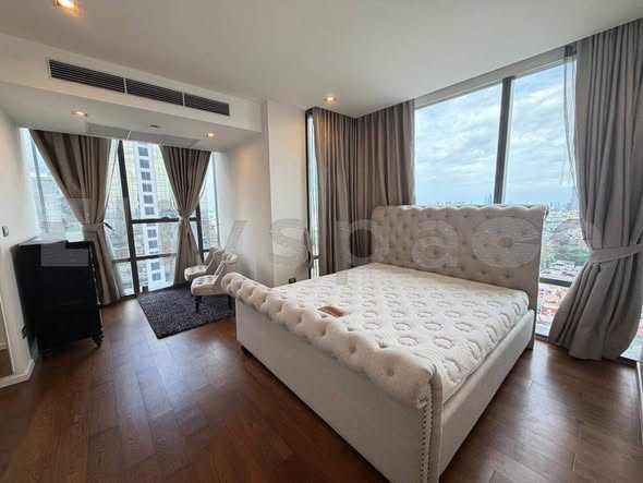 bedroom of The Bangkok Sathorn