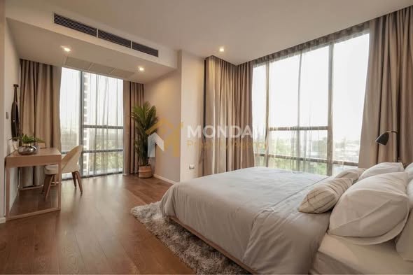 bedroom of The Bangkok Sathorn