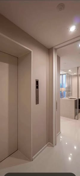 room interior of The Bangkok Sathorn