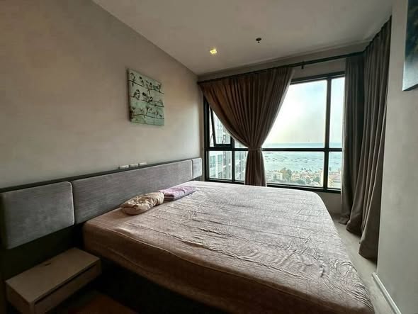 bedroom of THE BASE Central Pattaya
