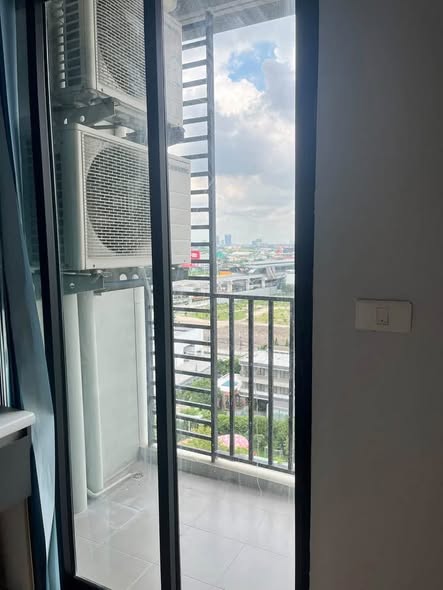 room interior of THE BASE Chaengwattana