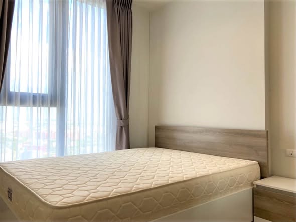 bedroom of THE BASE Garden Rama 9