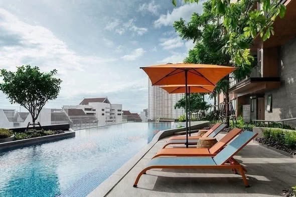 pool of THE BASE Height-Chiang Mai