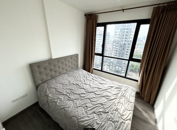 bedroom of The Base Park East