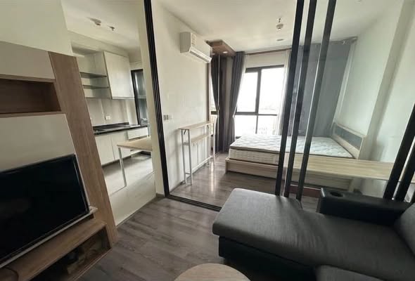 bedroom of The Base Park East