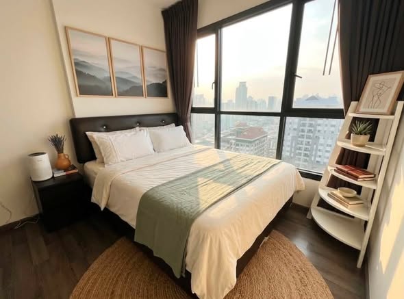 bedroom of The Base Park East