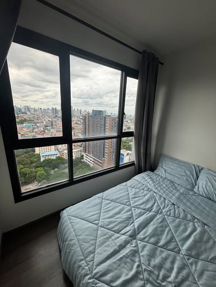 bedroom of The Base Park East