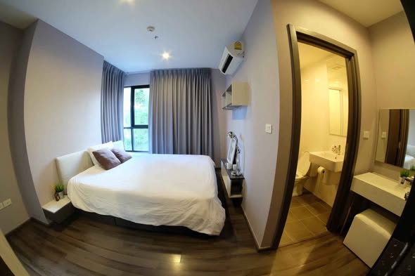 bedroom of THE BASE Park West – Sukhumvit 77