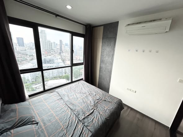 bedroom of THE BASE Park West – Sukhumvit 77