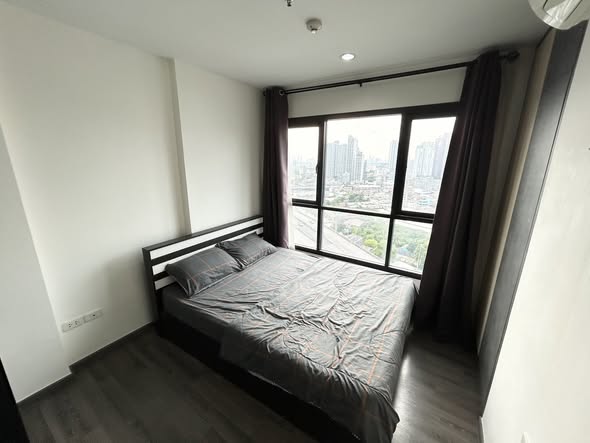 bedroom of THE BASE Park West – Sukhumvit 77