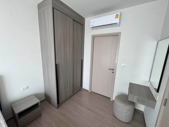 bedroom and room interior of THE BASE Phetchaburi-Thonglor เดอะ เบส เพชรบุรี – ทองหล่อ