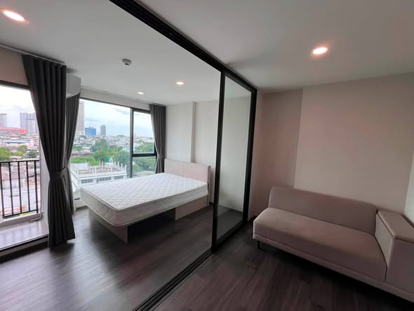 bedroom and room interior of THE BASE Phetchaburi-Thonglor เดอะ เบส เพชรบุรี – ทองหล่อ