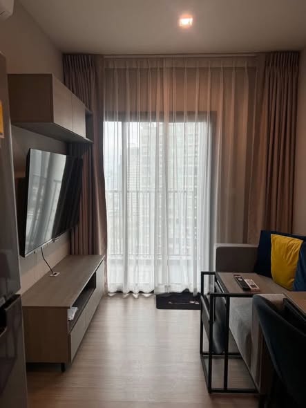 living room and bedroom and room interior of THE BASE Phetchaburi-Thonglor เดอะ เบส เพชรบุรี – ทองหล่อ