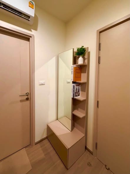 room interior and bathroom of THE BASE Phetchaburi-Thonglor เดอะ เบส เพชรบุรี – ทองหล่อ