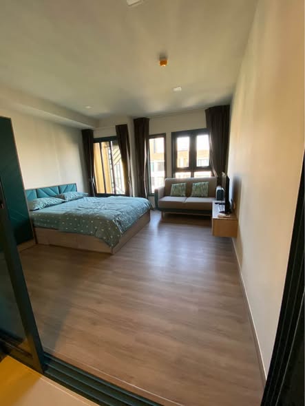 bedroom and room interior of THE BASE Sukhumvit 50