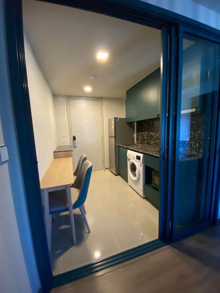 room interior of THE BASE Sukhumvit 50