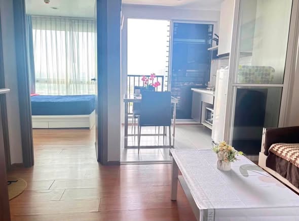 bedroom of THE BASE Sukhumvit 77