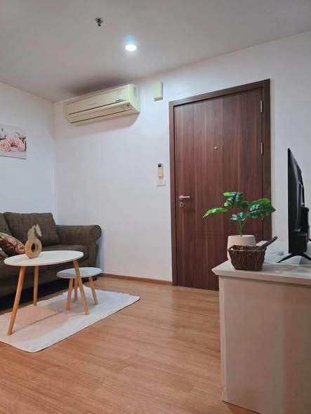 bedroom of THE BASE Sukhumvit 77