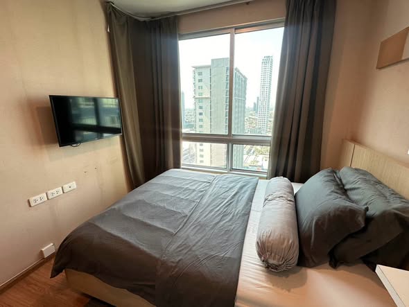 bedroom of THE BASE Sukhumvit 77